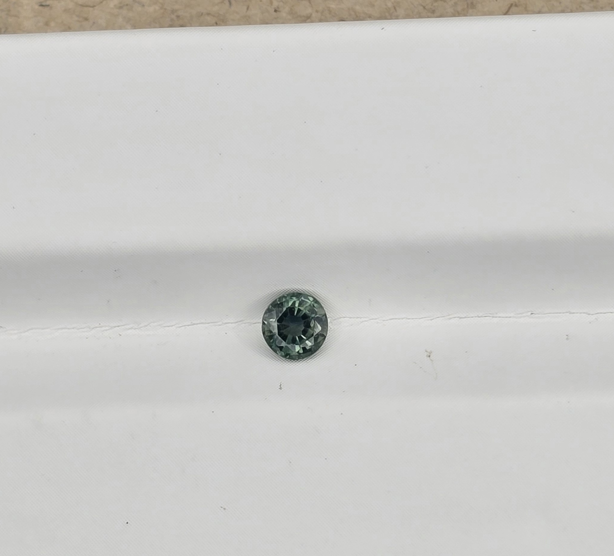 3.96x3.86x2.51mm round Australian sapphire facet
