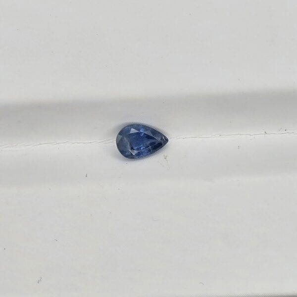 5.87x3.84x2.48mm pear Australian sapphire facet