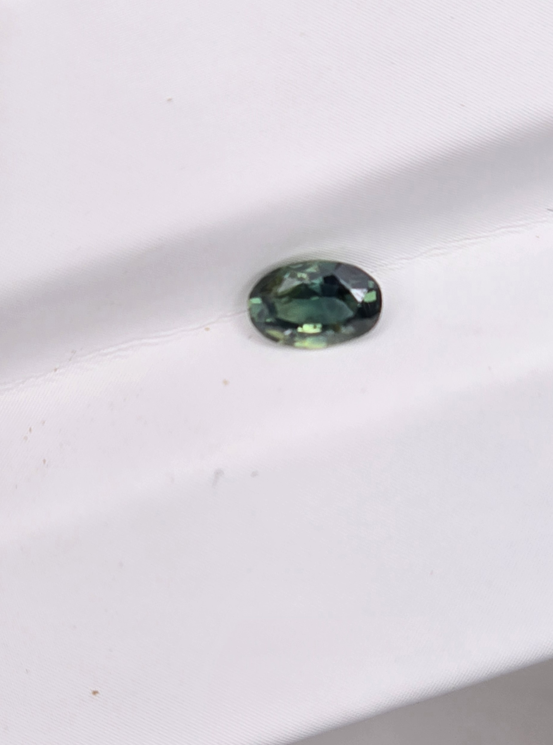 5.65x3.82x2.80mm oval Australian sapphire facet