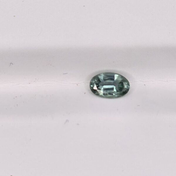 5.49x3.56x2.32mm oval Australian sapphire facet