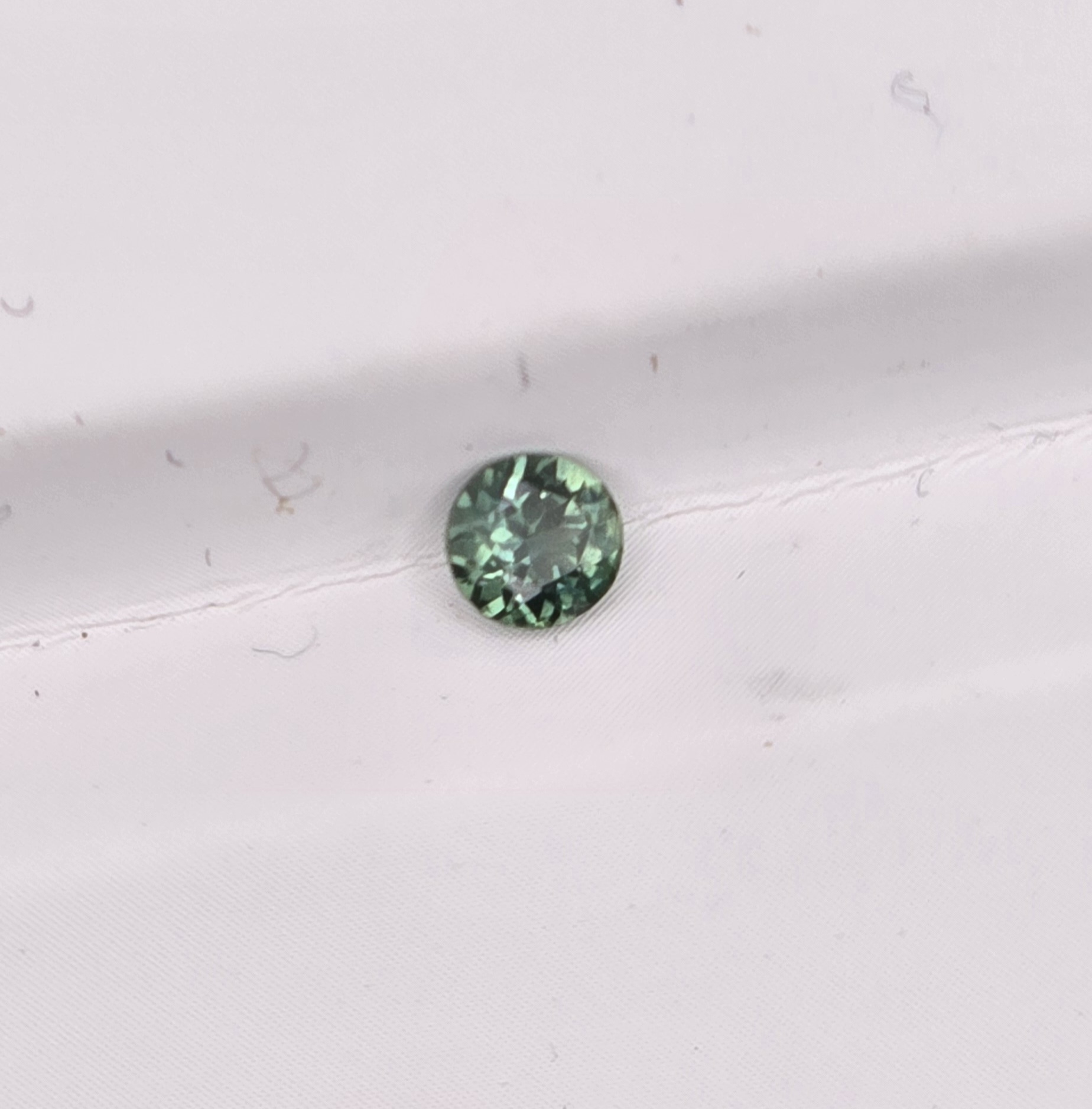 3.98x3.91x2.52mm round Australian sapphire facet