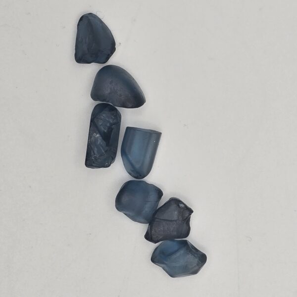 5g of London blue facet rough