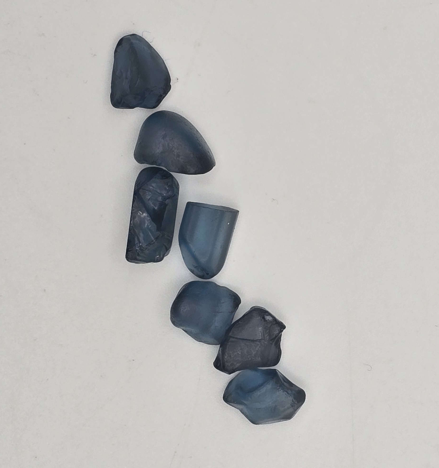 5g of London blue facet rough