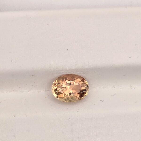8x6mm oval sunstone facet