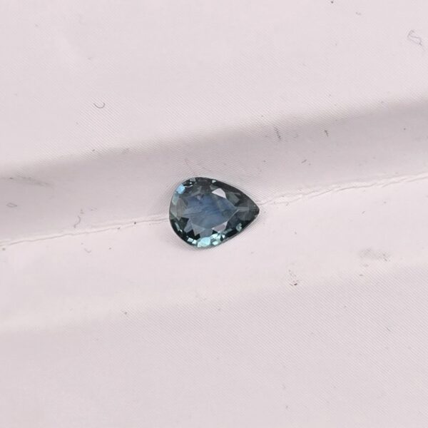 5.53x4.32x1.86mm pear Australian sapphire facet