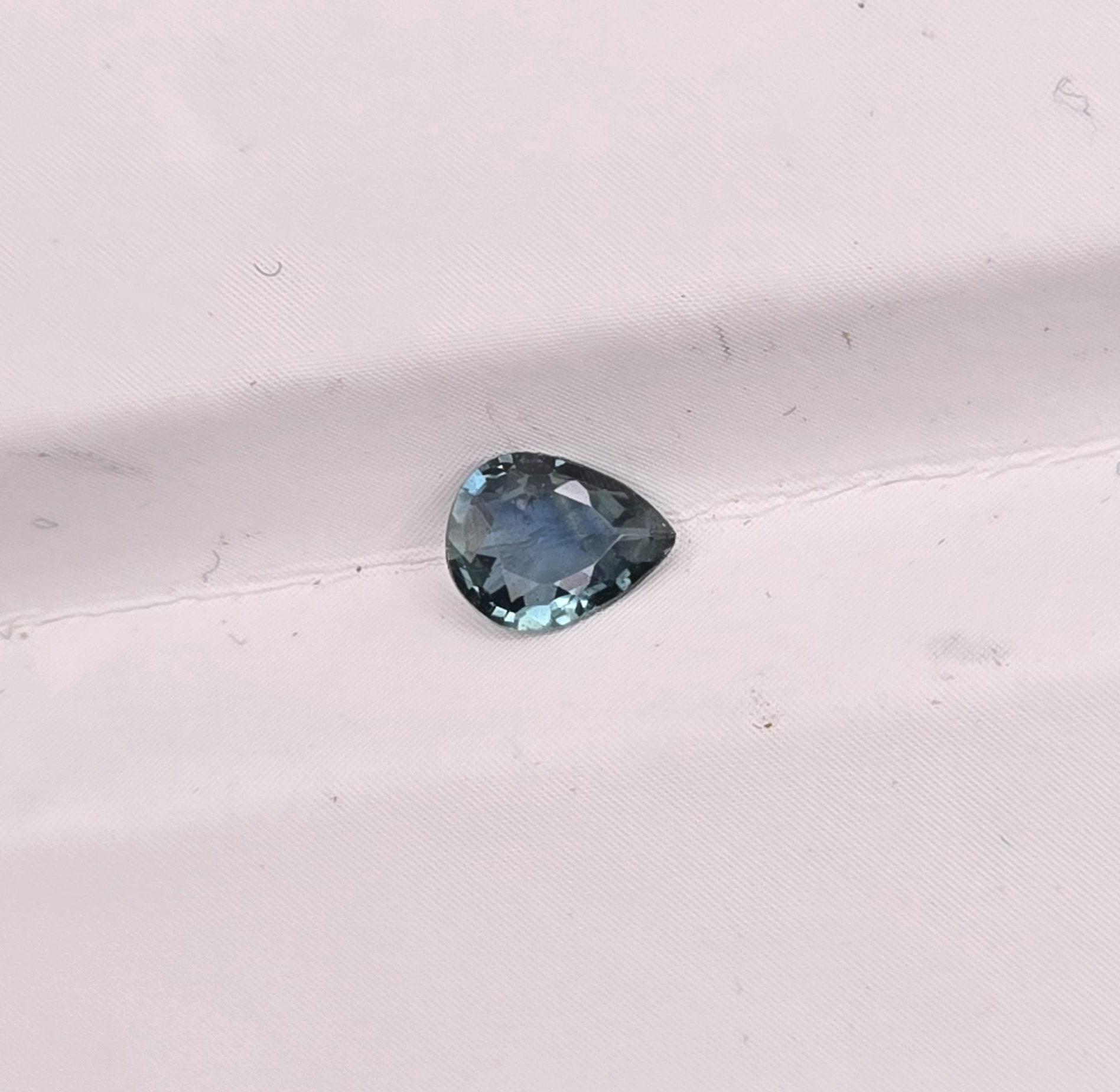 5.53x4.32x1.86mm pear Australian sapphire facet