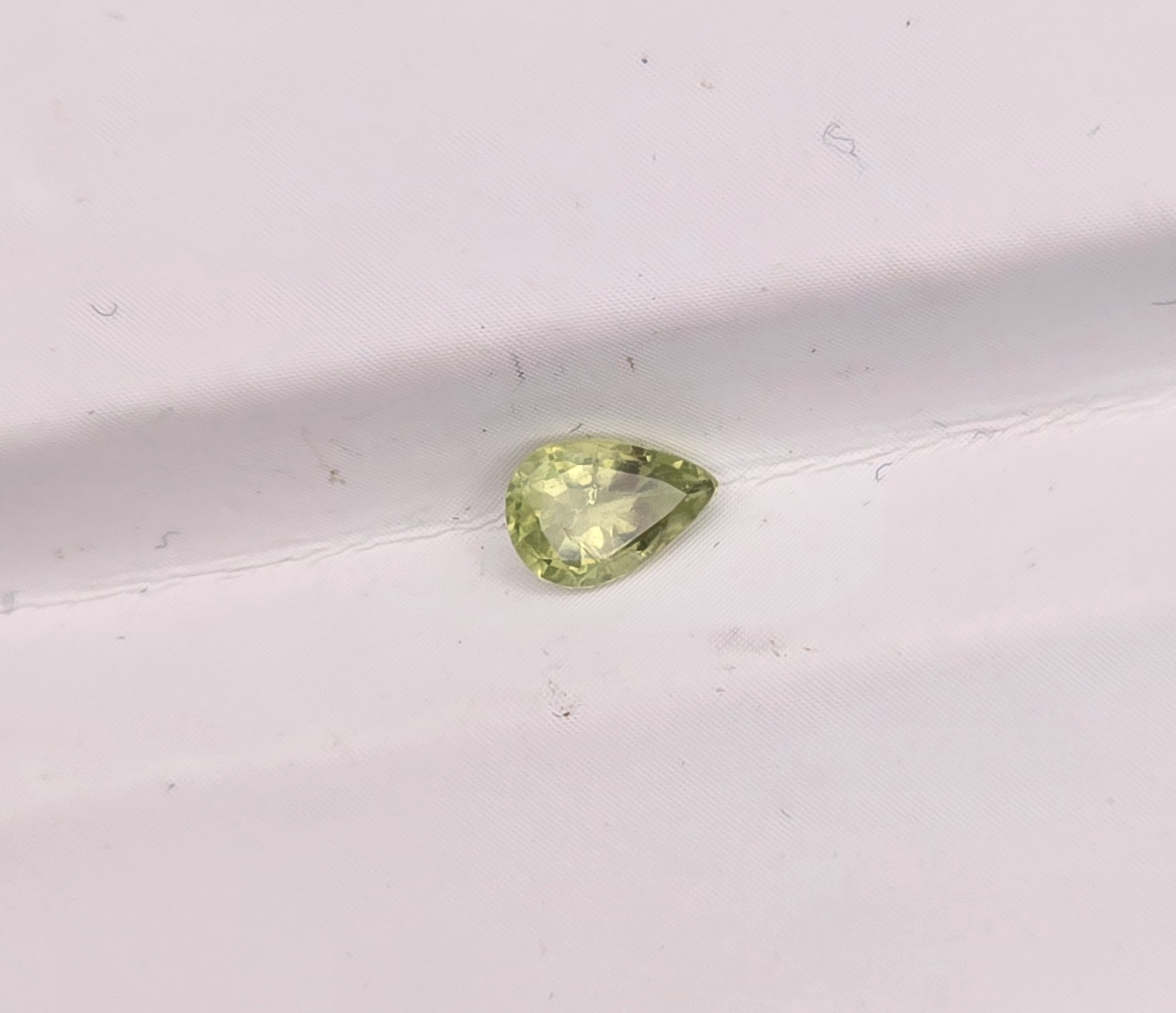 5.64x3.90x2.55mm pear Australian sapphire facet