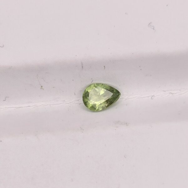 5.04x3.79x2.28mm pear Australian sapphire facet