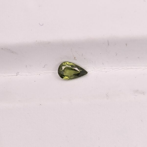 4.84x2.90x1.95mm pear Australian sapphire facet