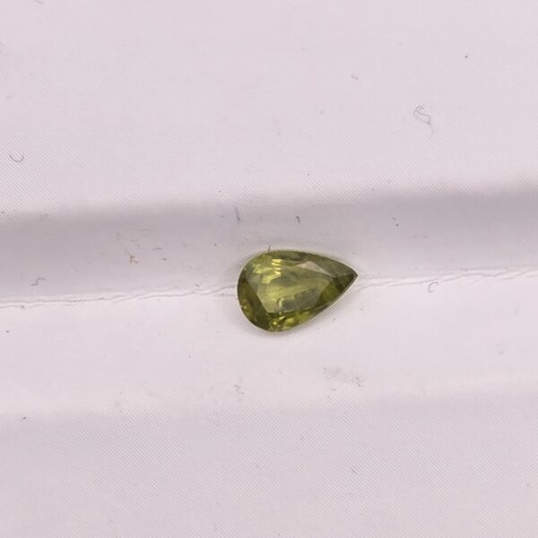 5.93x3.92x2.49mm pear Australian sapphire facet
