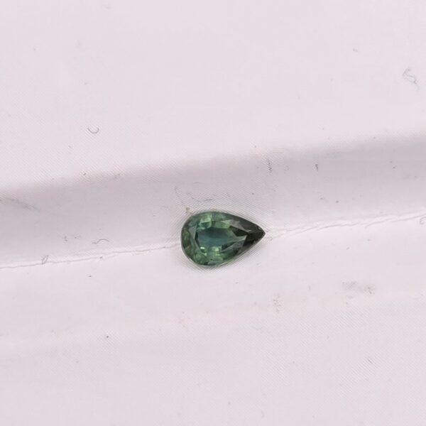 5.28x3.46x2.38mm pear Australian sapphire facet