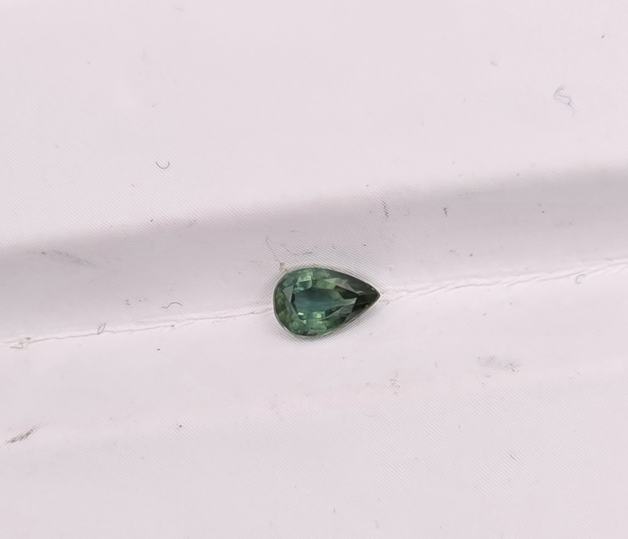 5.28x3.46x2.38mm pear Australian sapphire facet