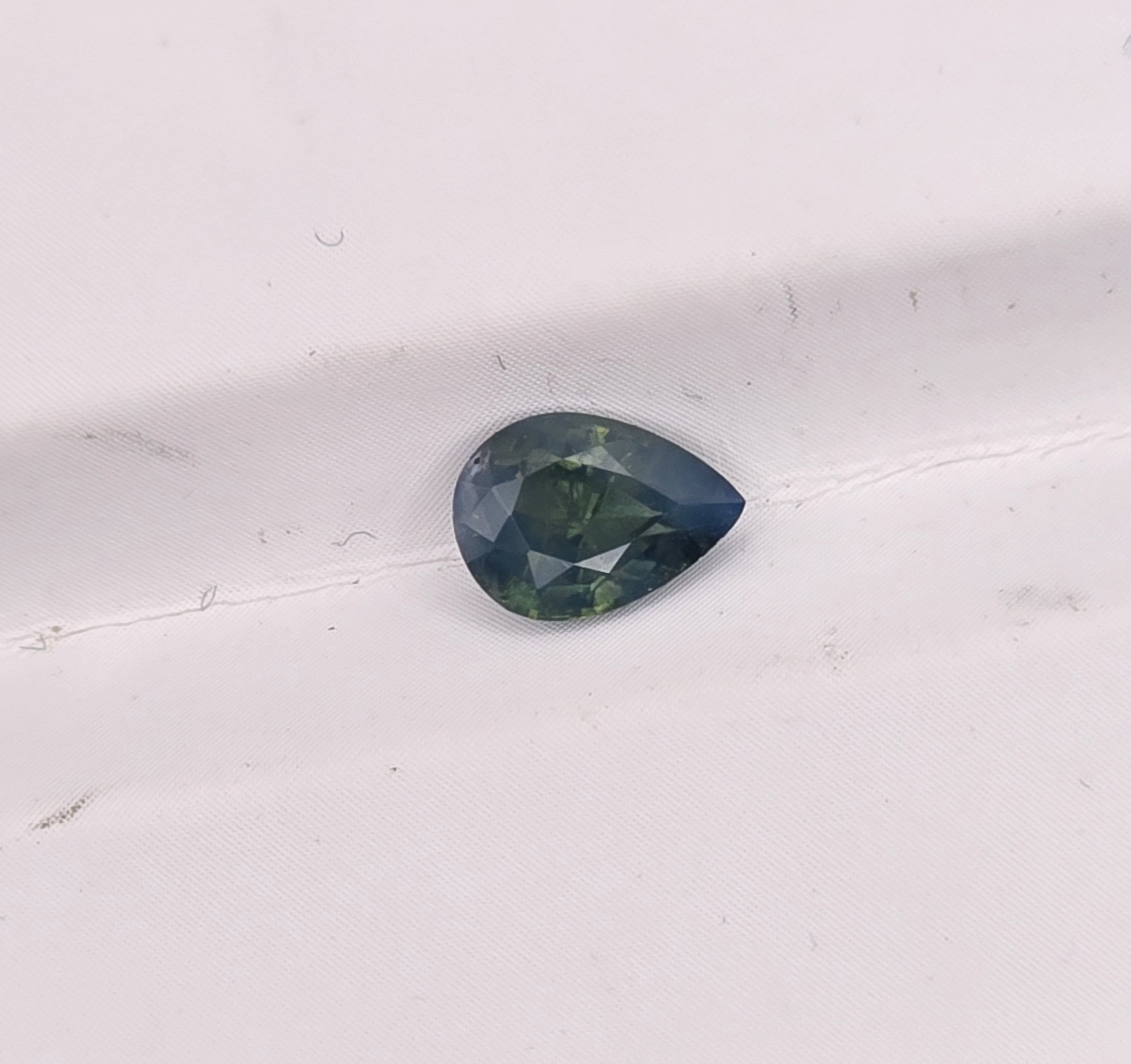 6.94x5.02x3.53mm pear Australian sapphire facet