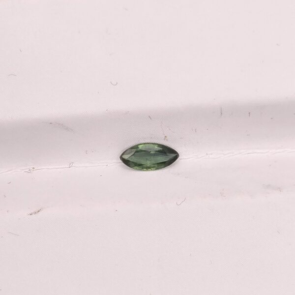 6.02x2.82x1.61mm marquis Australian sapphire facet