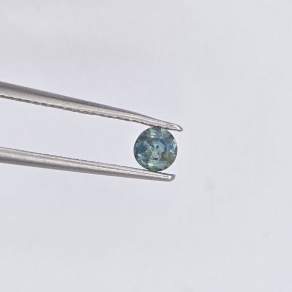 4.21x4.16x2.50mm round Australian sapphire facet