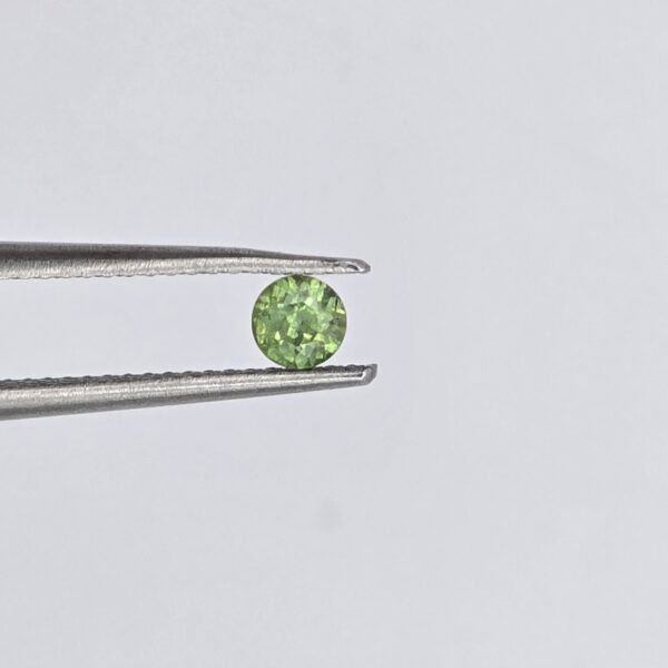 3.54x3.52x2.33mm round Australian sapphire facet