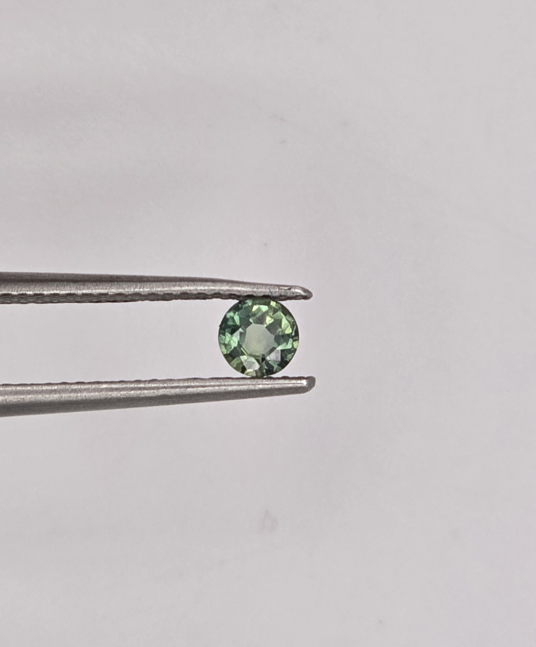 4.20x4.15x2.41mm round Australian sapphire facet