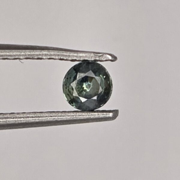 3.09x3.07x1.91mm round Australian sapphire facet