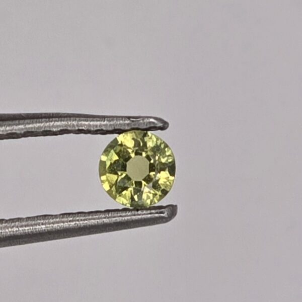 3.44x3.42x2.11mm round Australian sapphire facet