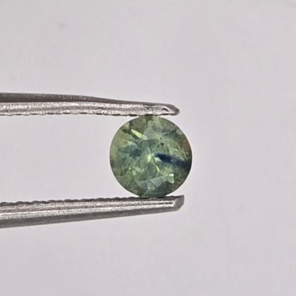 4.07x3.94x2.69mm round Australian sapphire facet