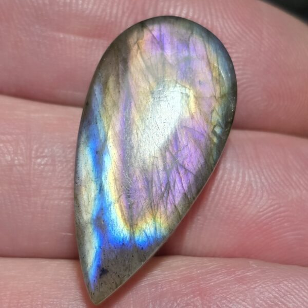 31x15mm purple labradorite cabochon