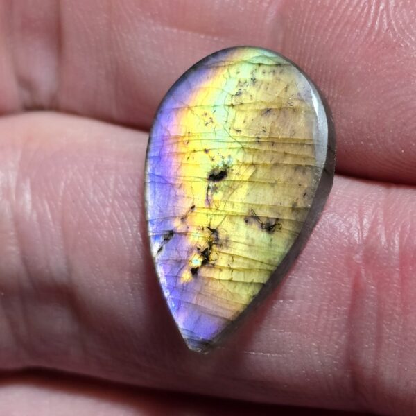 22x14mm purple labradorite cabochon