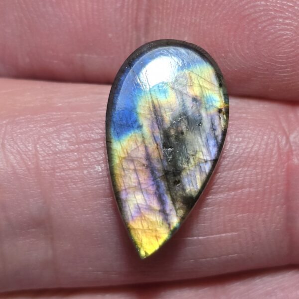 20x11mm purple labradorite cabochon