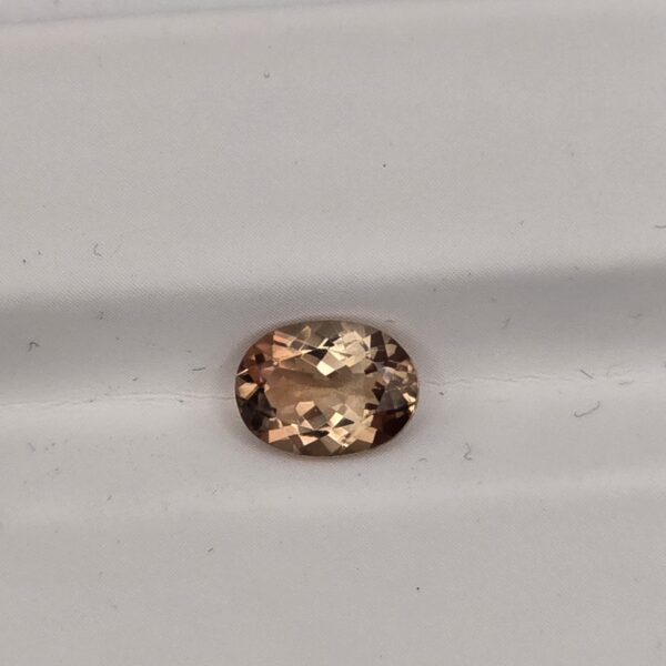 8x6mm oval sunstone facet