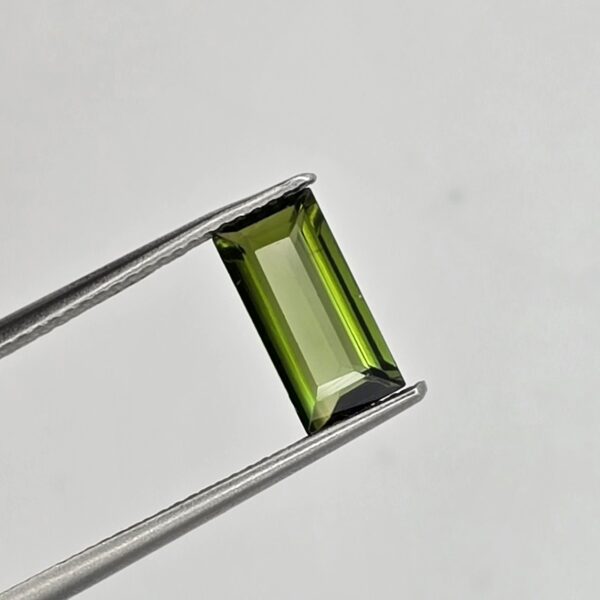 10.15x5.13x2.86mm baguette Brazilian tourmaline facet