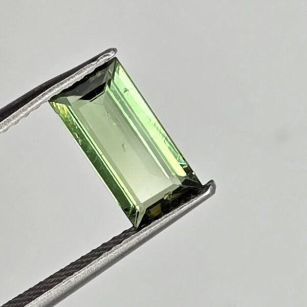 9.61x4.91x2.69mm baguette Brazilian tourmaline facet
