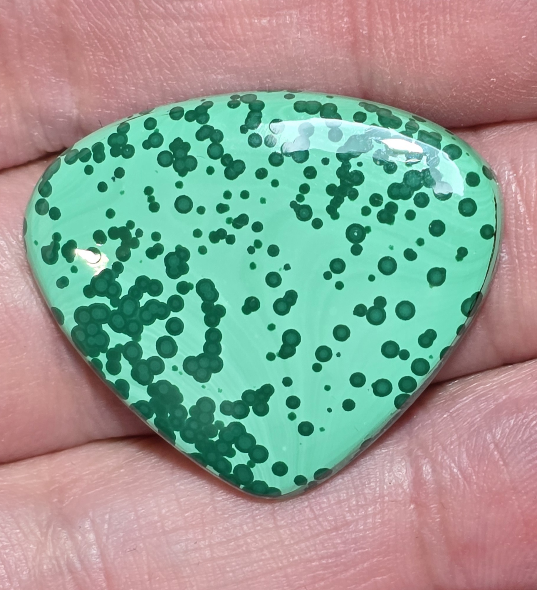 31x27mm Malachite cabochon
